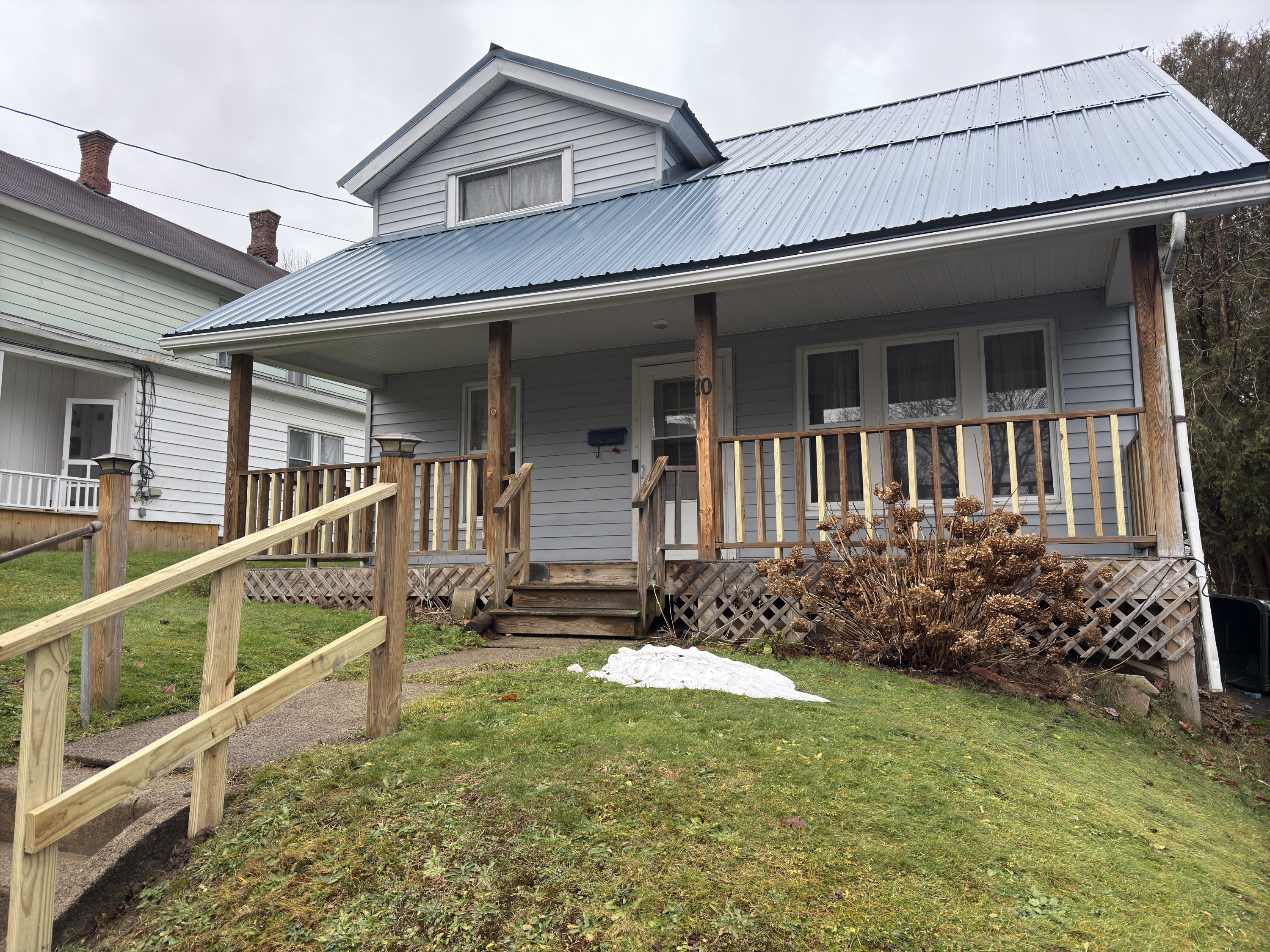 Property main image
