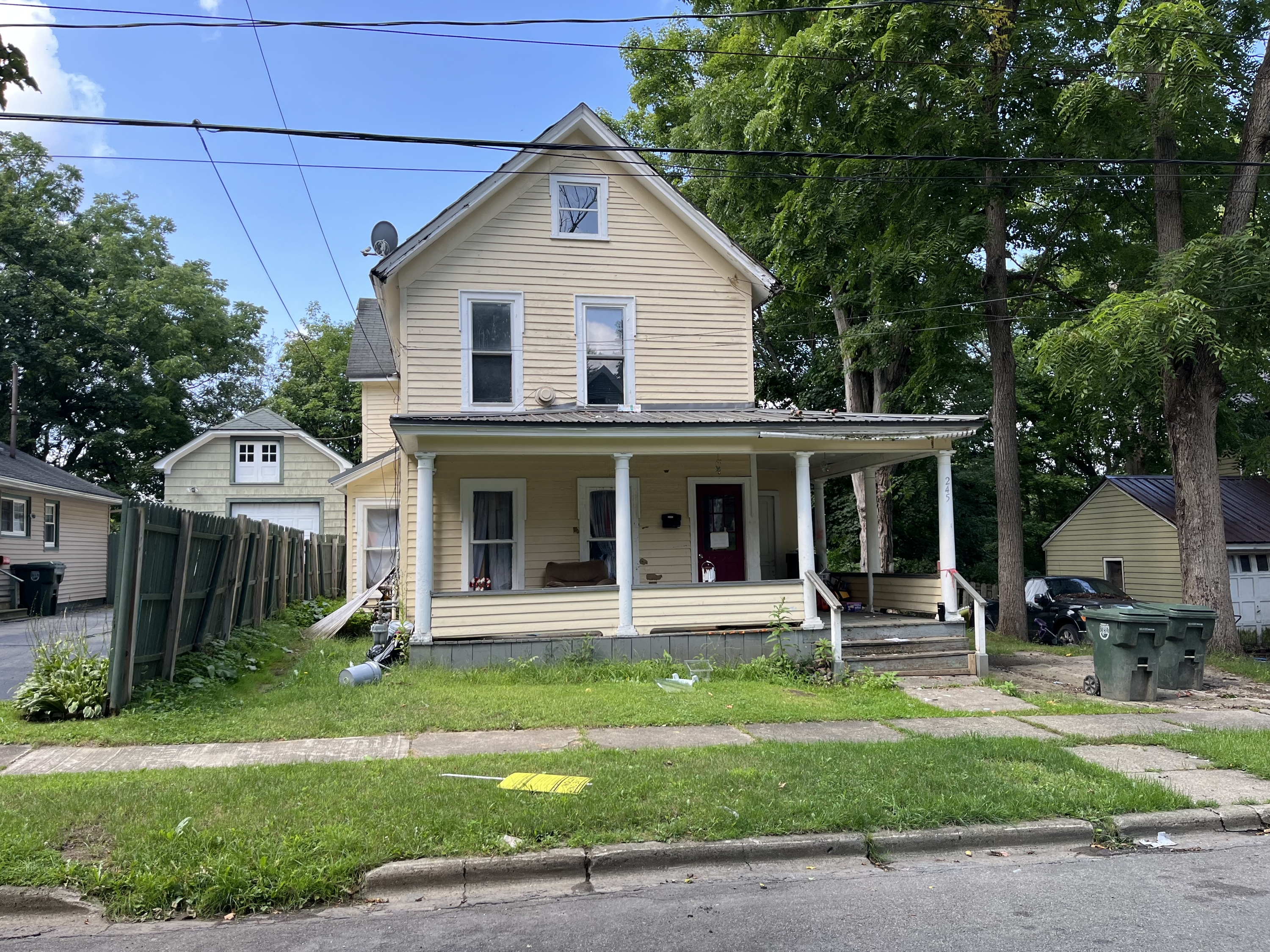 Property main image